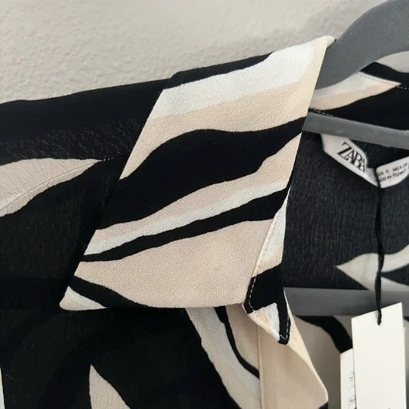 ZARA BLOGGER FAVORITE FLORAL PRINT SHIRT DRESS ECRU / BLACK 2298/085